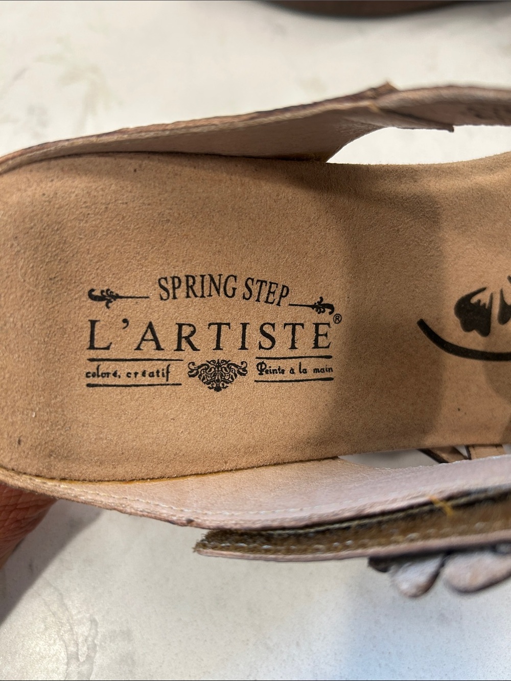 L’Artiste Aymee Spring Step Leather Floral Embellished Women’s Sandals NWOT - Picture 3 of 10